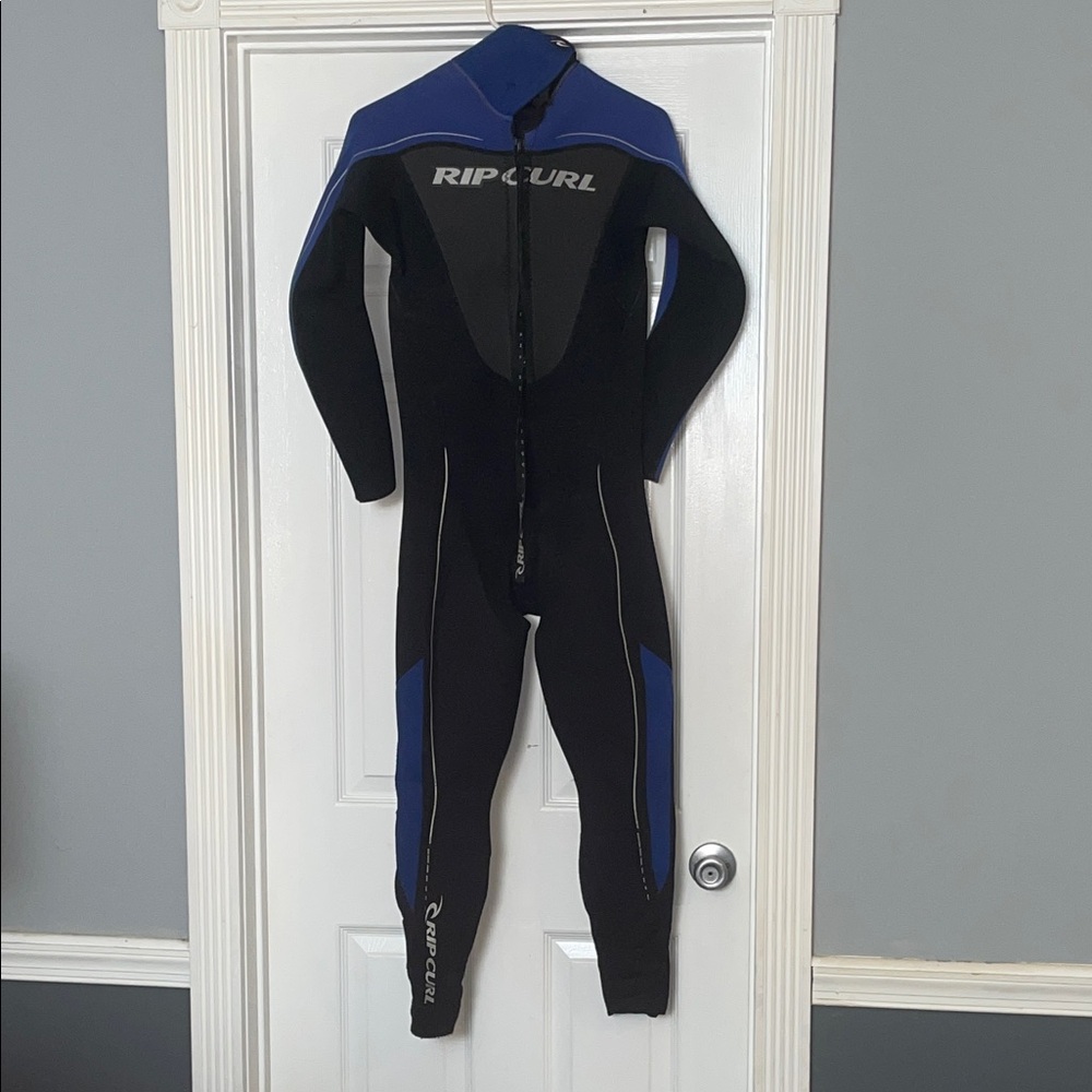 Rip Curl Black and Blue Full-Body Wetsuit